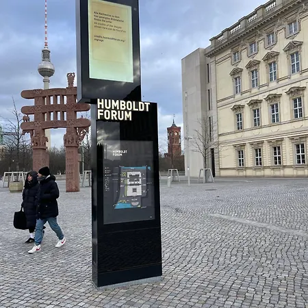 Private Zimmer Am Alex *