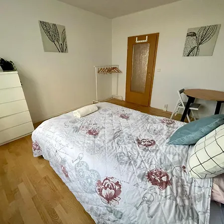 Private Zimmer Am Alex * Berlin